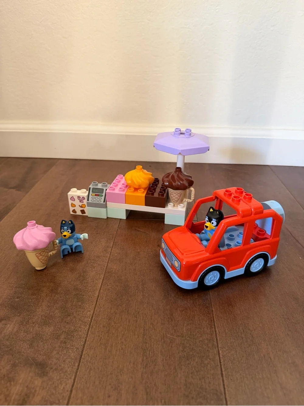 Lego duplo bluey